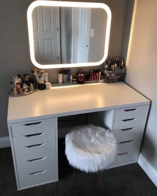 makeup light mirror 500×625 1