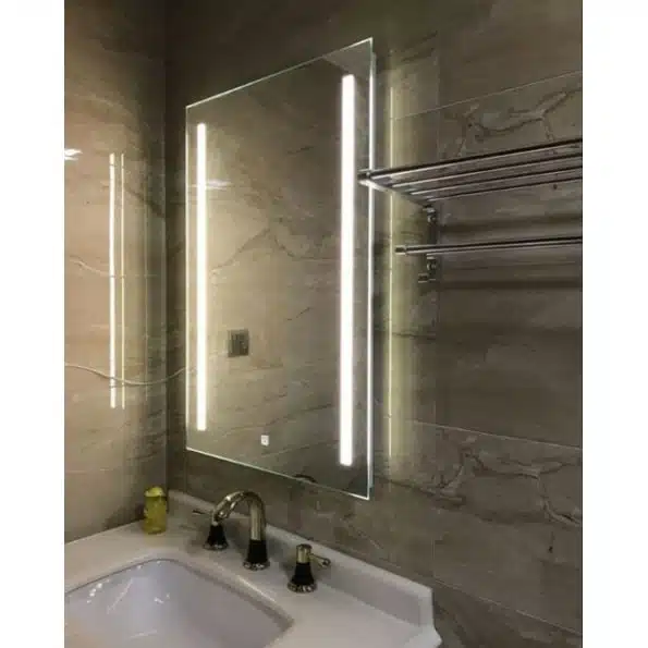washroom light mirror 500x625 1