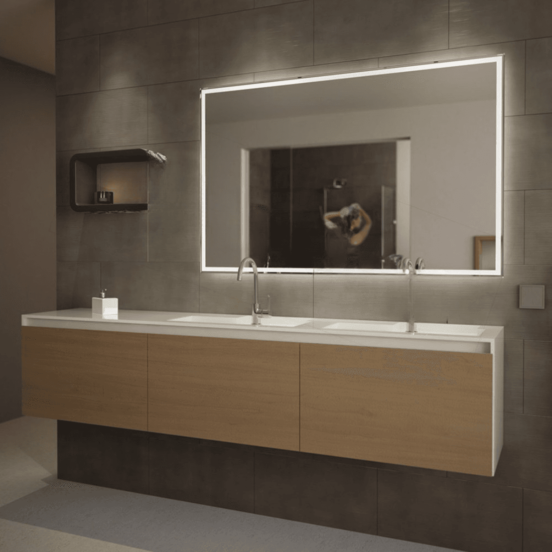 light mirror with touch sensor 500×625 1