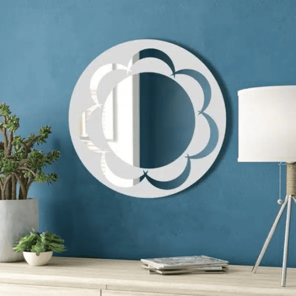 Elegant Decorative Mirror for Living Spaces