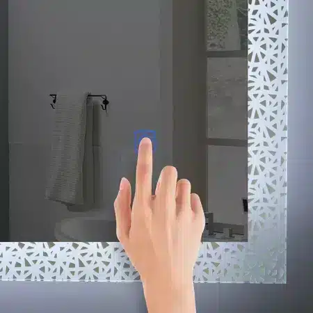 618 5