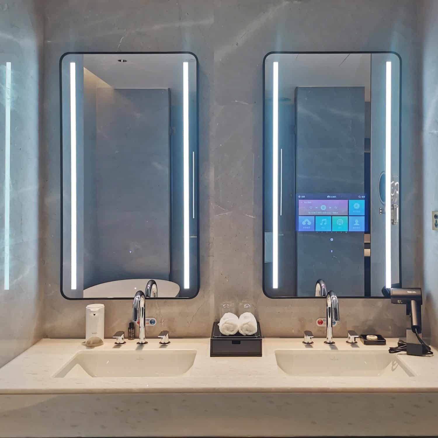 Premium Smart Android TV LED Mirror with Remote Control – The Ultimate Bathroom Innovation with Aluminum frame